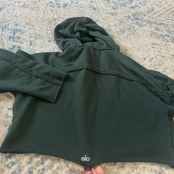 ALO effortless cropped hoodie raw hem turtleneck green XS - Picture 5 of 5